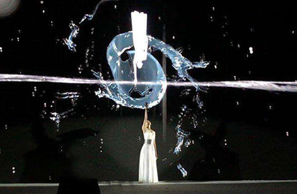 视频互动秀水中影