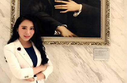 双语主持人七七